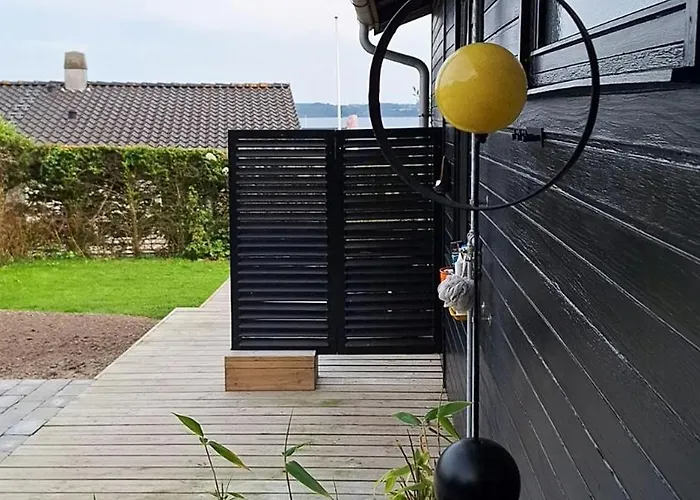Charming Summer House Near 펜션 *